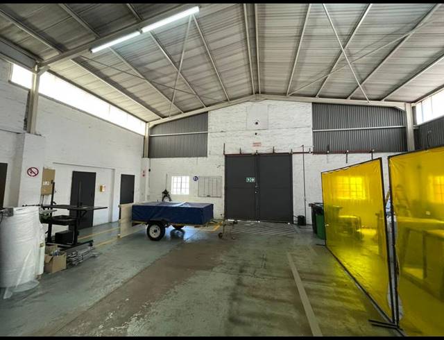 INDUSTRIAL PROPERTY TO RENT IN HENNOPSPARK